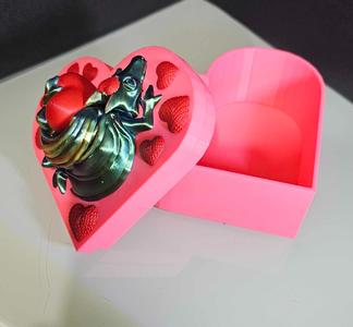 LOVE DRAGON HEART BOX