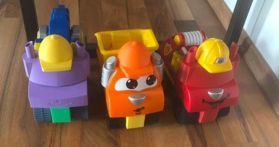 Mega Bloks parts chassis, wheel, cap