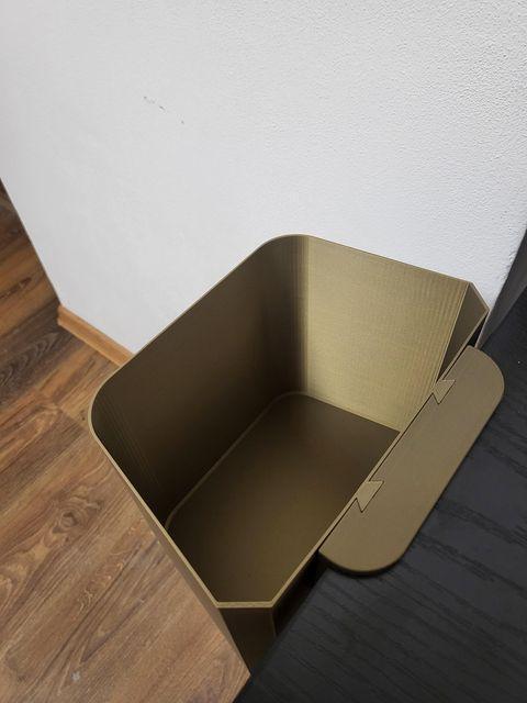 Basket/Garbage clamped to the table - stolní koš