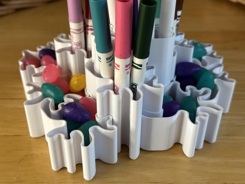 Aperiodic Desk Organizer
