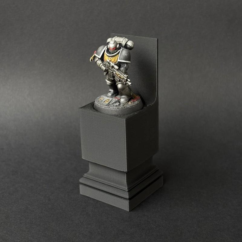 Miniature pedestal (32 mm base)