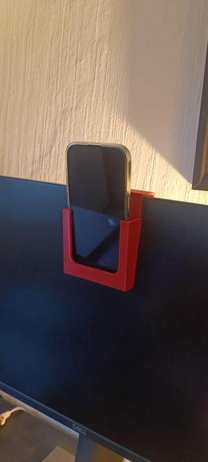 cell phone screenholder (webcam substitute)