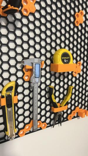 Tape tray for HSW