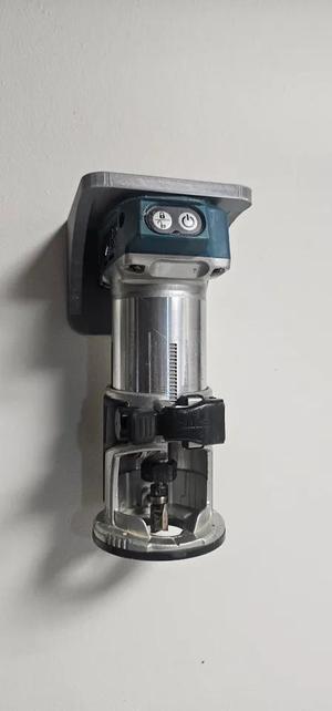 Makita 18v Wall hanger