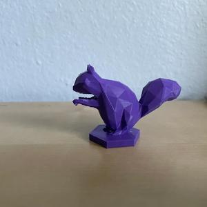 Low Poly Sqirrel