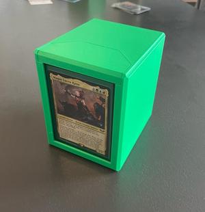 MTG Commander Deckbox (with magnetic lid, sapace for dices and showcase)
