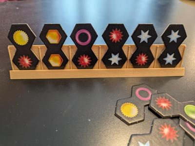 Ingenious Game Card Holder