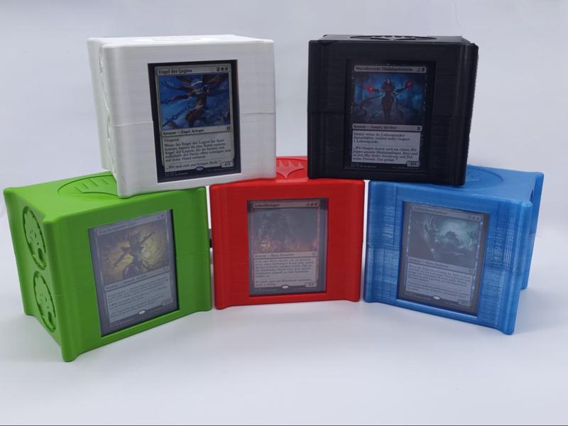 Magic The Gathering Deck Box – Magnetic Closure