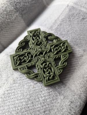 Celtic Cross Mountable - Embedded M3 Nuts