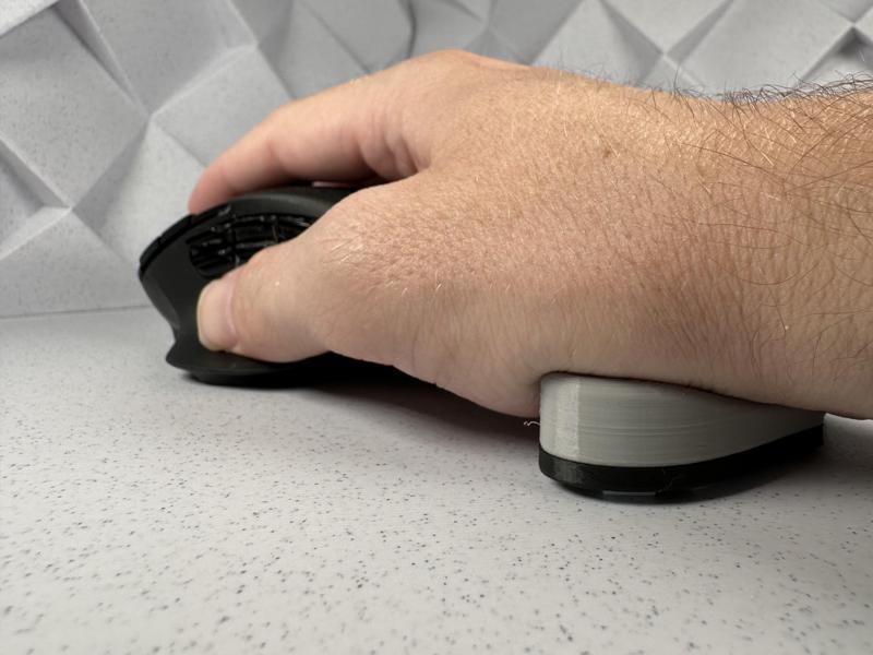 Ergonomic Sliding Wrist Rest