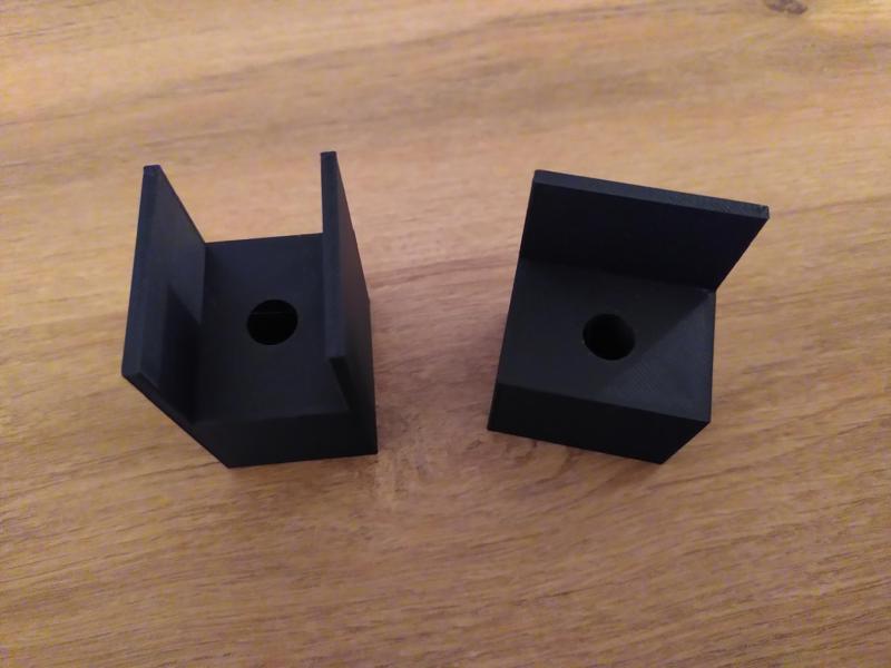 Drill guide for board edge
