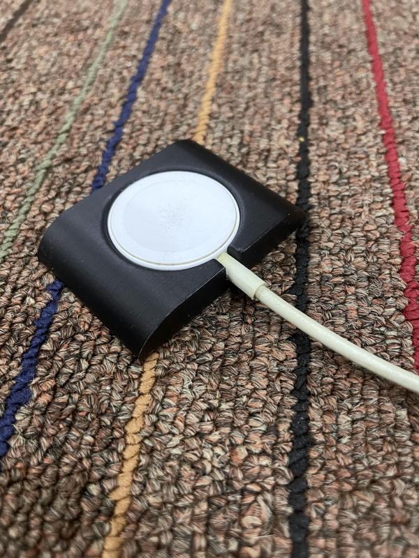 Simple Basic iWatch Charging Case For More Stability