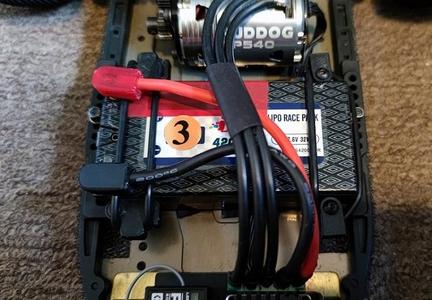 Schumacher LD2/LD3/ST2 LiPo Mount