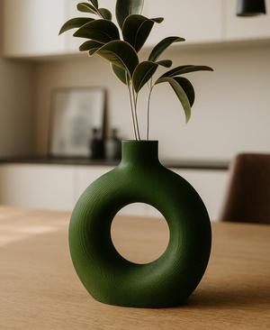 Vormea Vase