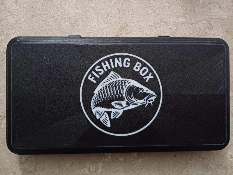 Carp fishing box with magnets