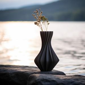 Hills Vase – Graceful Curves Inspired by Nature