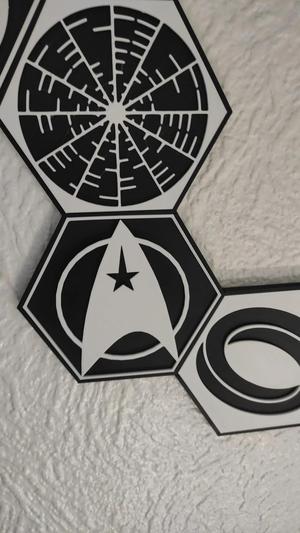 100Hex Star Trek Logo