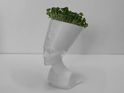 Queen Nefertiti Mini Planter