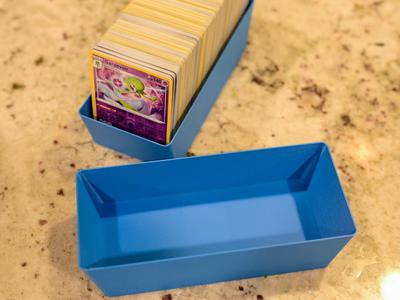 Seamless trading card storage tray