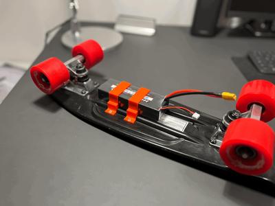 Akku holder Penny board