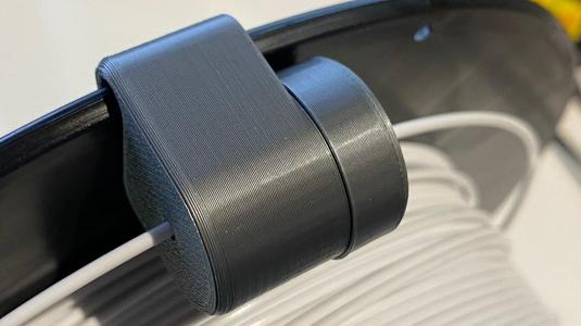 Filament filter with clip