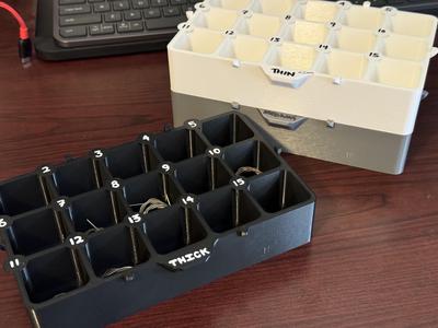 Stackable 15-section small parts tray