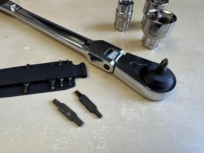 Pass-thru Ratchet <> Leatherman Bit Adapter