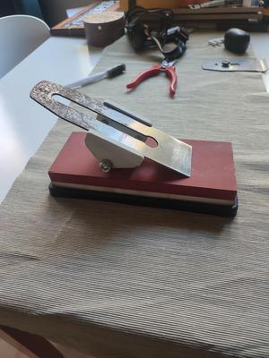Chisel/ handplane blade sharpening jig