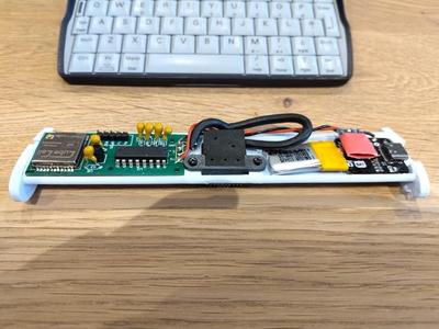 Psion Revo Travel Dock with space for add-on packs (LoRA)