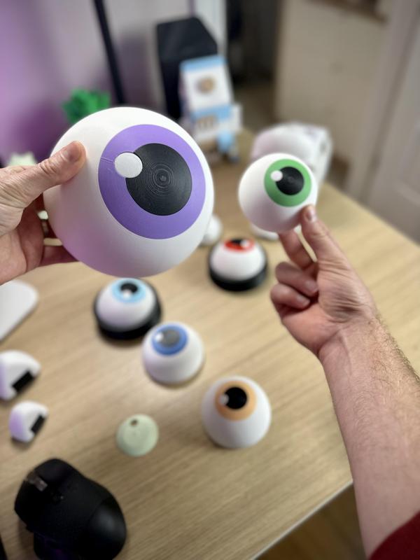 Halloween Cartoon Eyes Decor - Holoprops