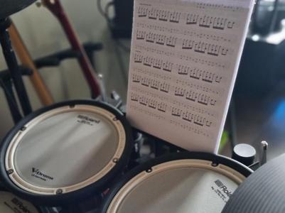 Roland TD-17 notes stand