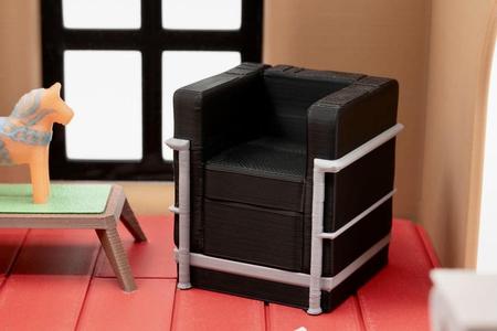 Le Corbusier LC2 Petite Armchair