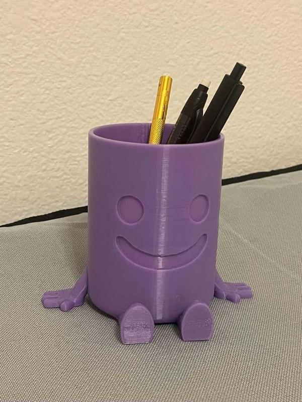 SITTING PENCIL CUP/HOLDER