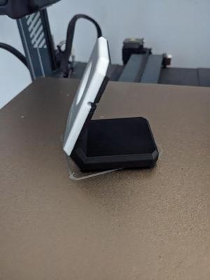 Gabby Watch Series 3 charging stand