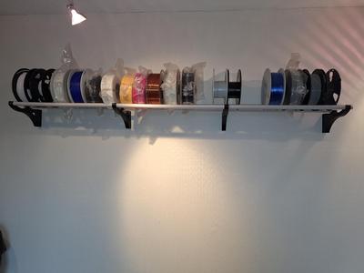 Filament spool holder for 20mm pipe