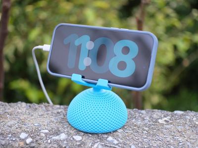 Retro-Inspired Phone Stand