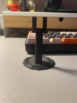 Mouse cable holder