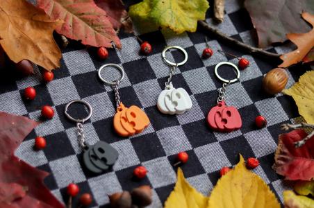 Surprised Pumpkin Keychain | Autumn Series | Halloween