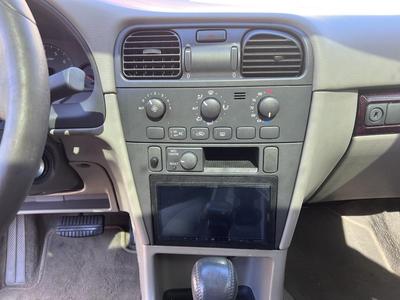 Volvo S40 radio trim panel 2000, 2001, 2002, 2003