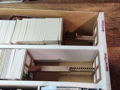 Adjustable Trading Card Box Spacer
