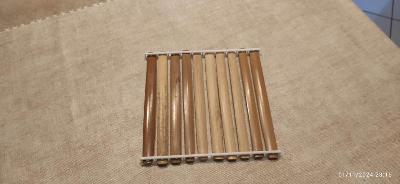Edge for bamboo streep trivet