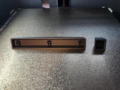 Blank OEM keycaps (Escape and Spacebar)