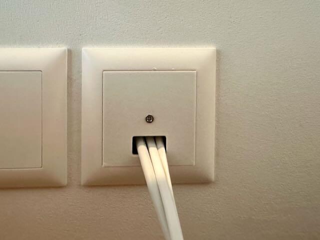 Feller EDIZIODuo - Plate with Cable Slot