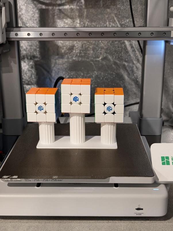 Triple column Speed/Rubiks Cube Display