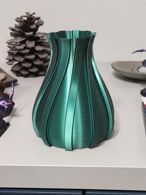 Spiral vase