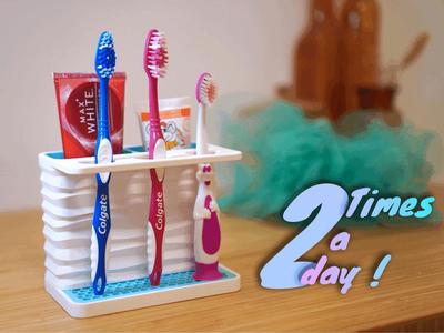 Creative toothbrush holder with wave pattern