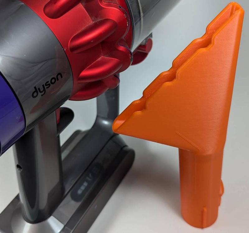 Dyson attachment for stairs / crevice tool