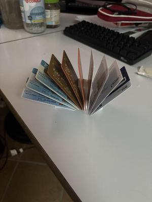 Revolve: a credit card display