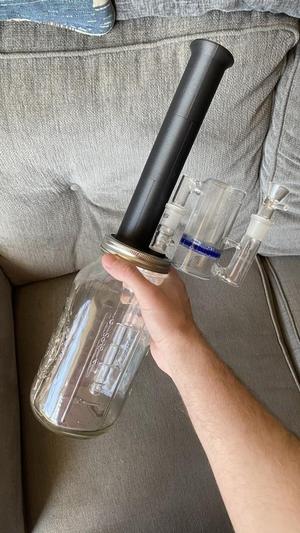 Build-A-Bubbly: The Infinitely Extendable Mason Jar Bong
