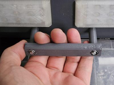 Handle with 2 M6 screws
